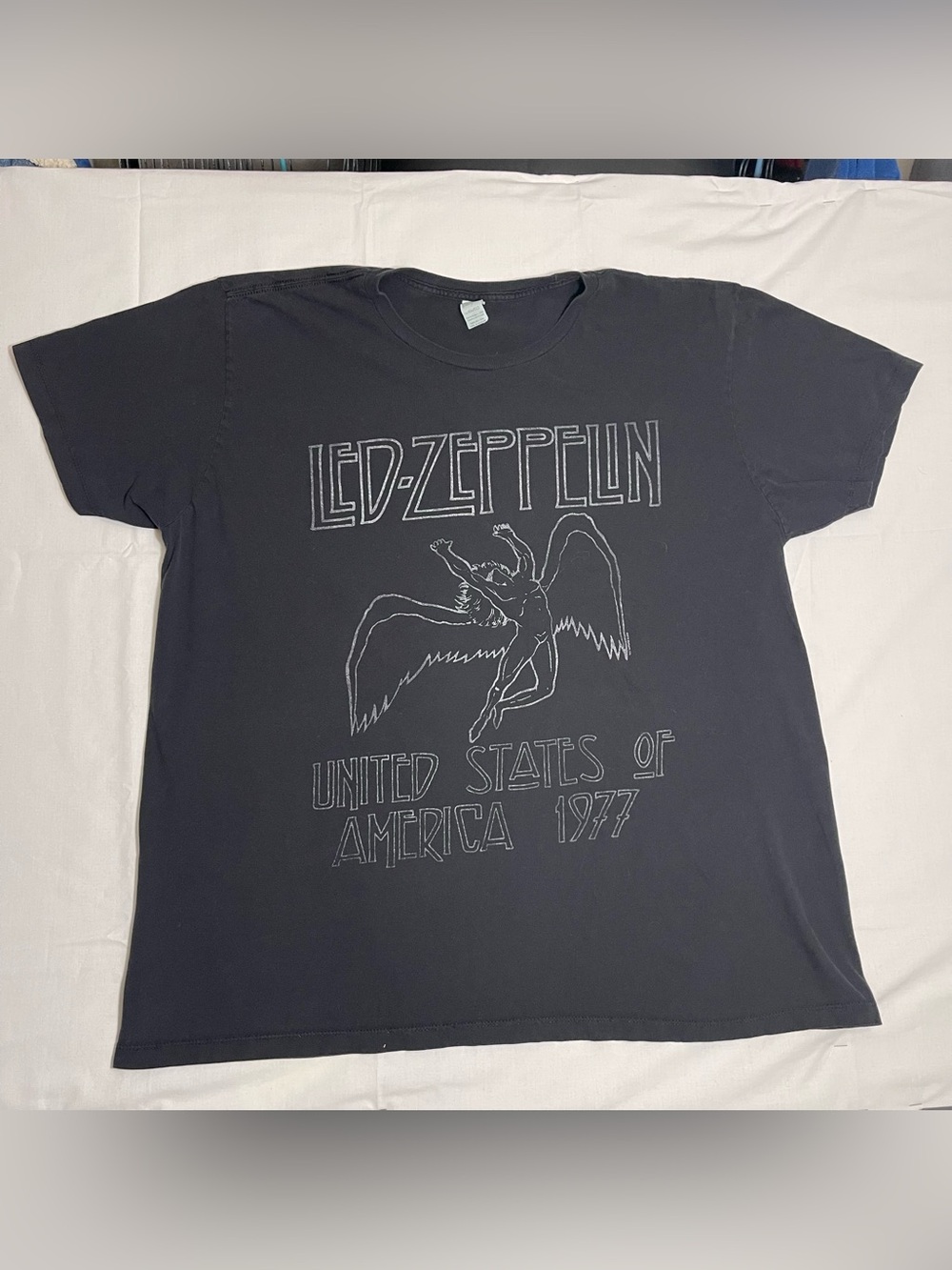 Led Zeppelin 1977 Black Graphic Tee XXL